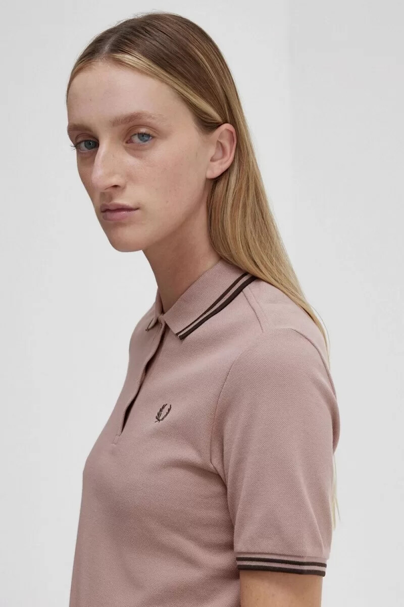 fred perry g3600 damenhemd dunkelrosa gebrannter tabak