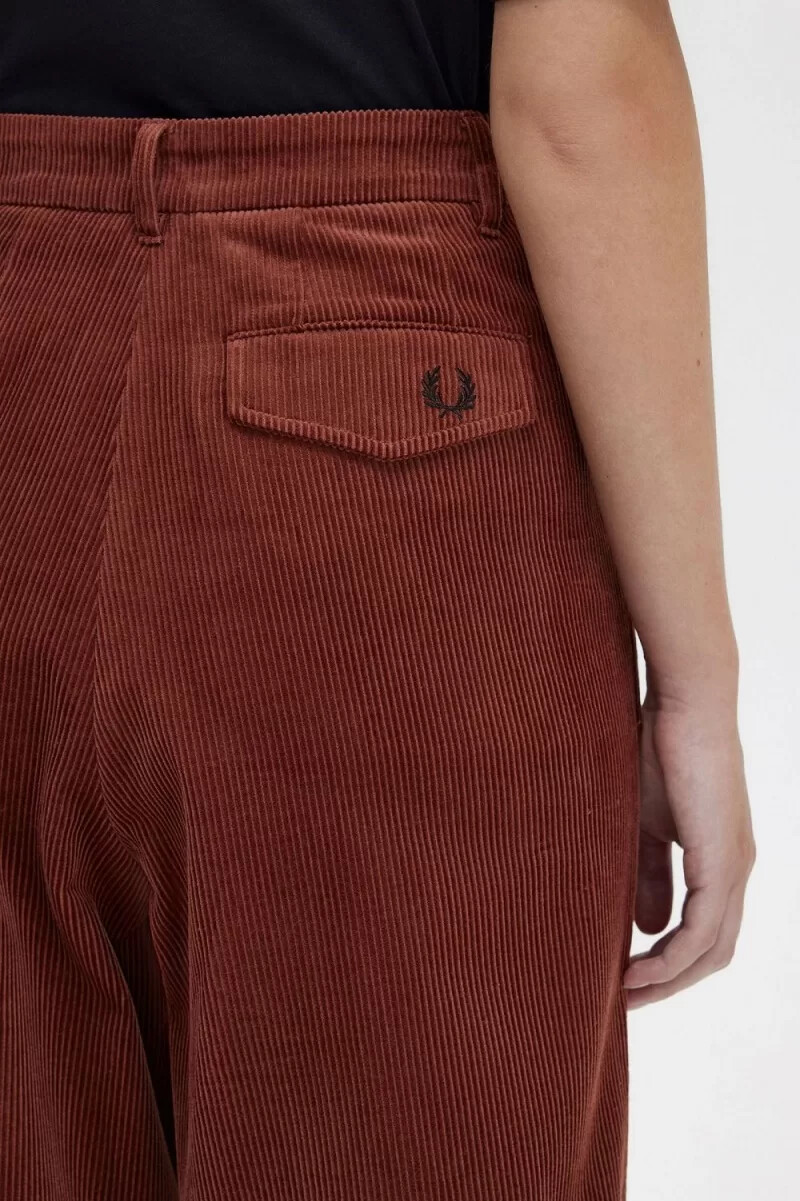 fred perry cordhose für damen whiskybraun