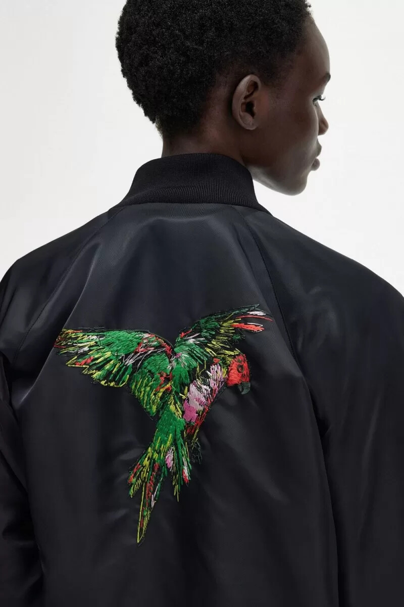 fred perry bestickte bomberjacke für damen schwarz