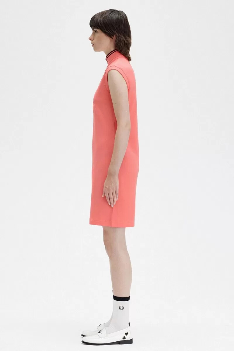 fred perry damenkleid aus piqué mit printbesatz korallenrot