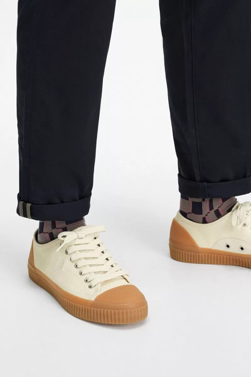 fred perry low hughes damen-sneaker beige hellbeige