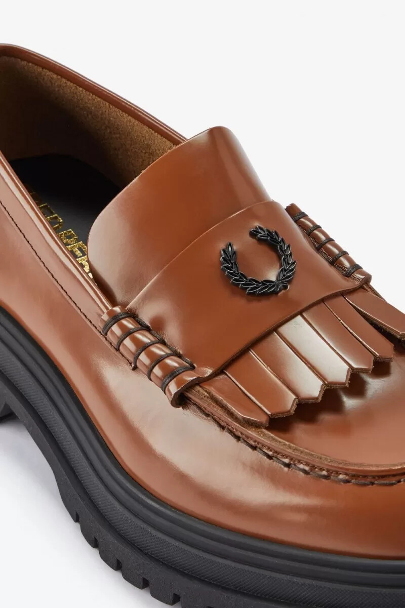 fred perry damen-loafer aus leder hellbraun