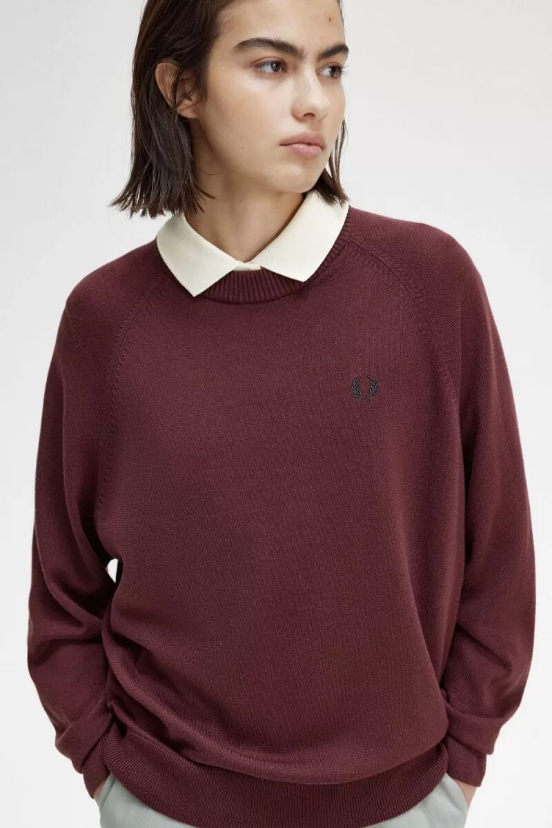fred perry damenpullover mit rundhalsausschnitt farbe oxblood
