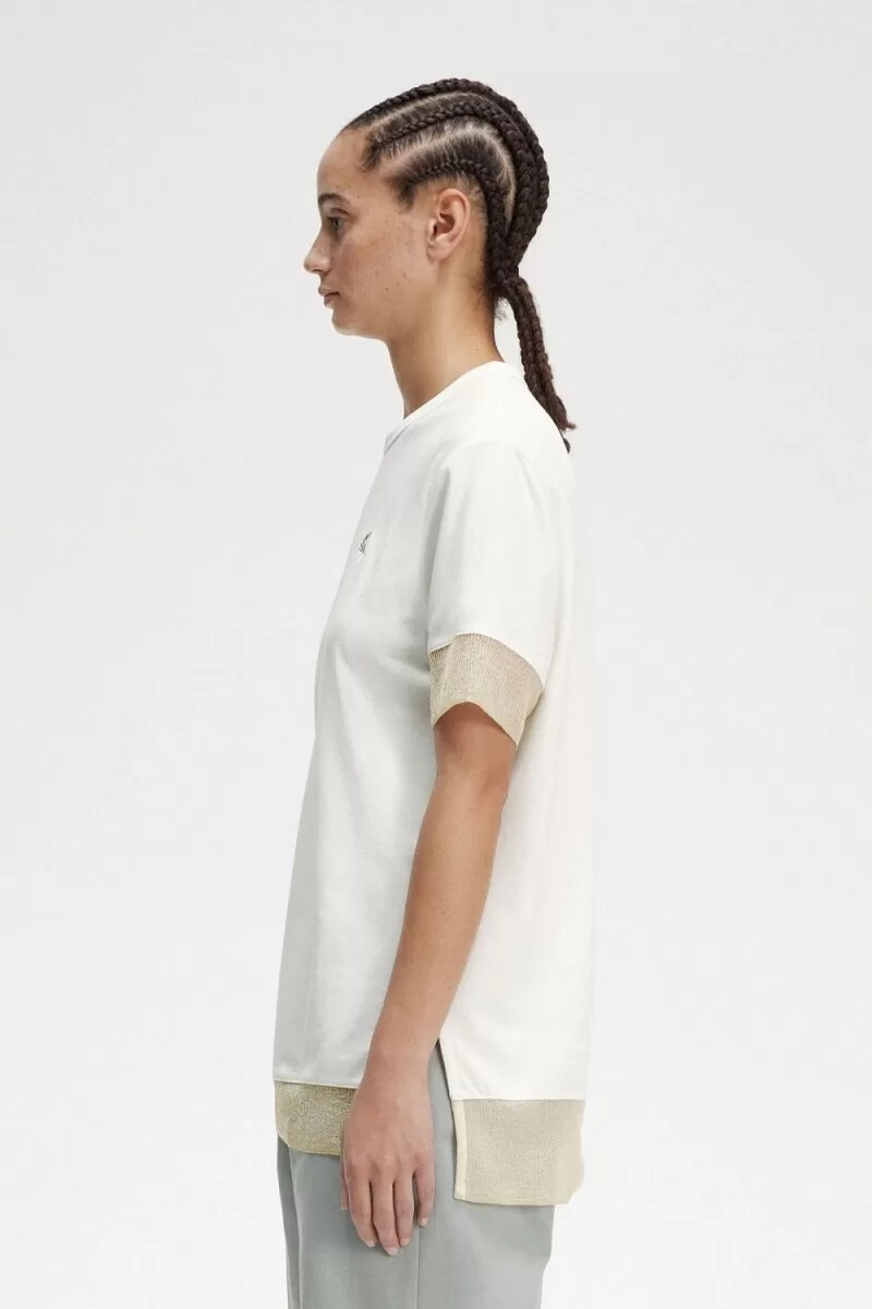 fred perry damen-t-shirt aus piqué mit transparentem saum schneeweiß