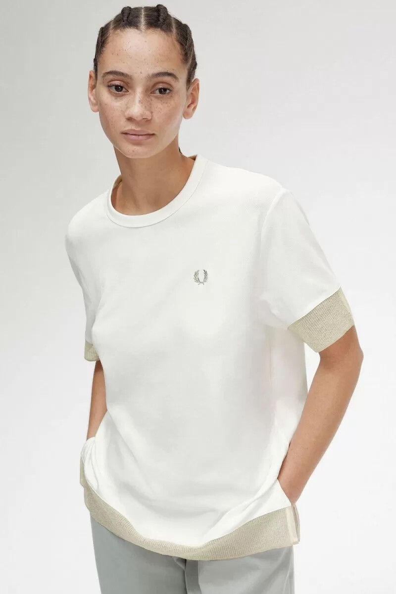 fred perry damen-t-shirt aus piqué mit transparentem saum schneeweiß