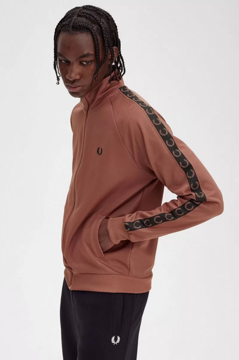 fred perry trainingsjacken für herren mit kontrastband whiskybraunschwarz
