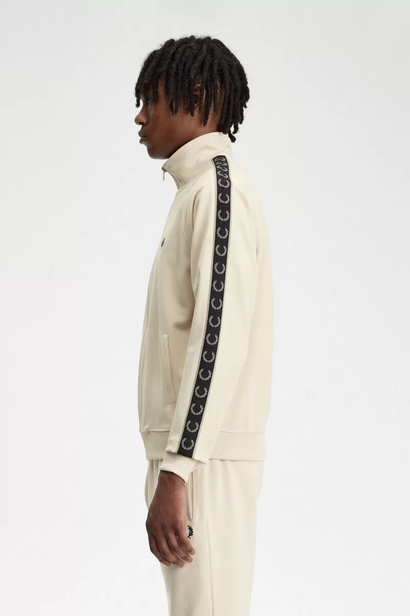 fred perry trainingsjacke für herren mit kontrastband farbe haferflocken-warmgrau