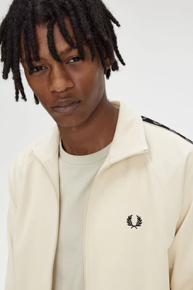 fred perry trainingsjacke für herren mit kontrastband farbe haferflocken-warmgrau