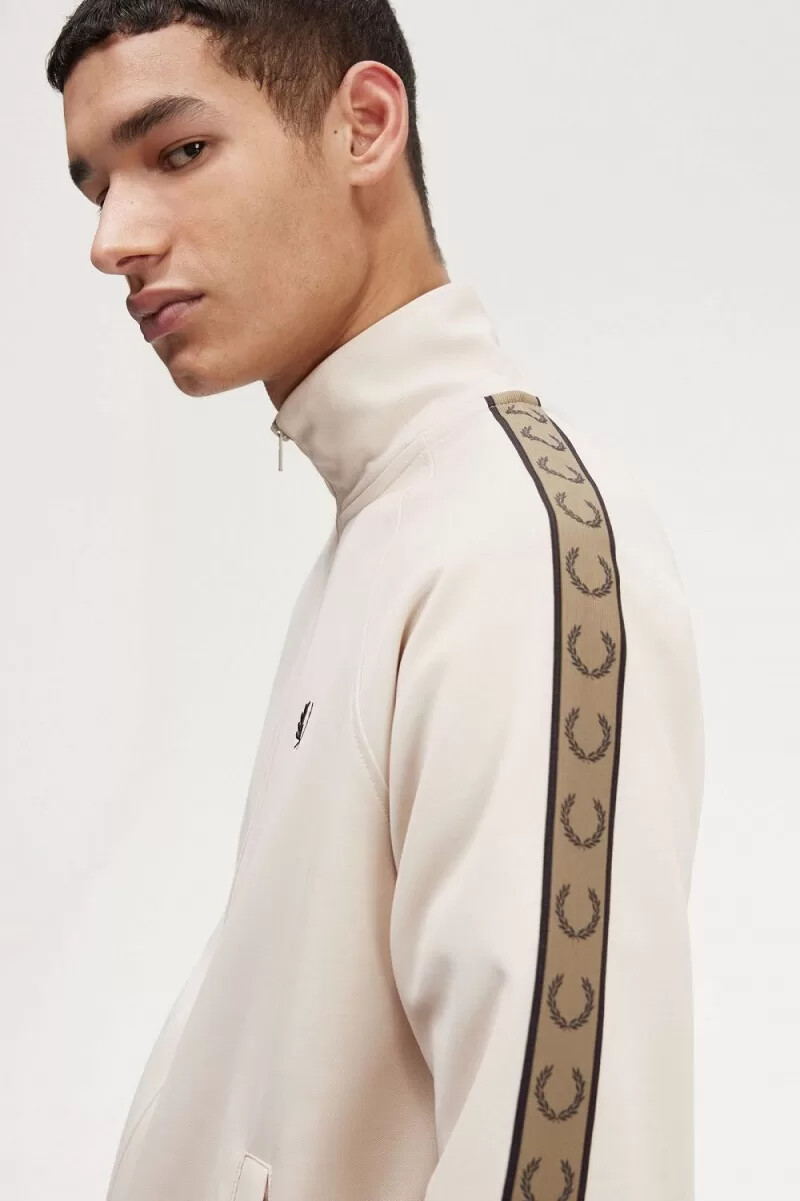 fred perry trainingsjacke für herren mit kontrastband haferflockenbraun