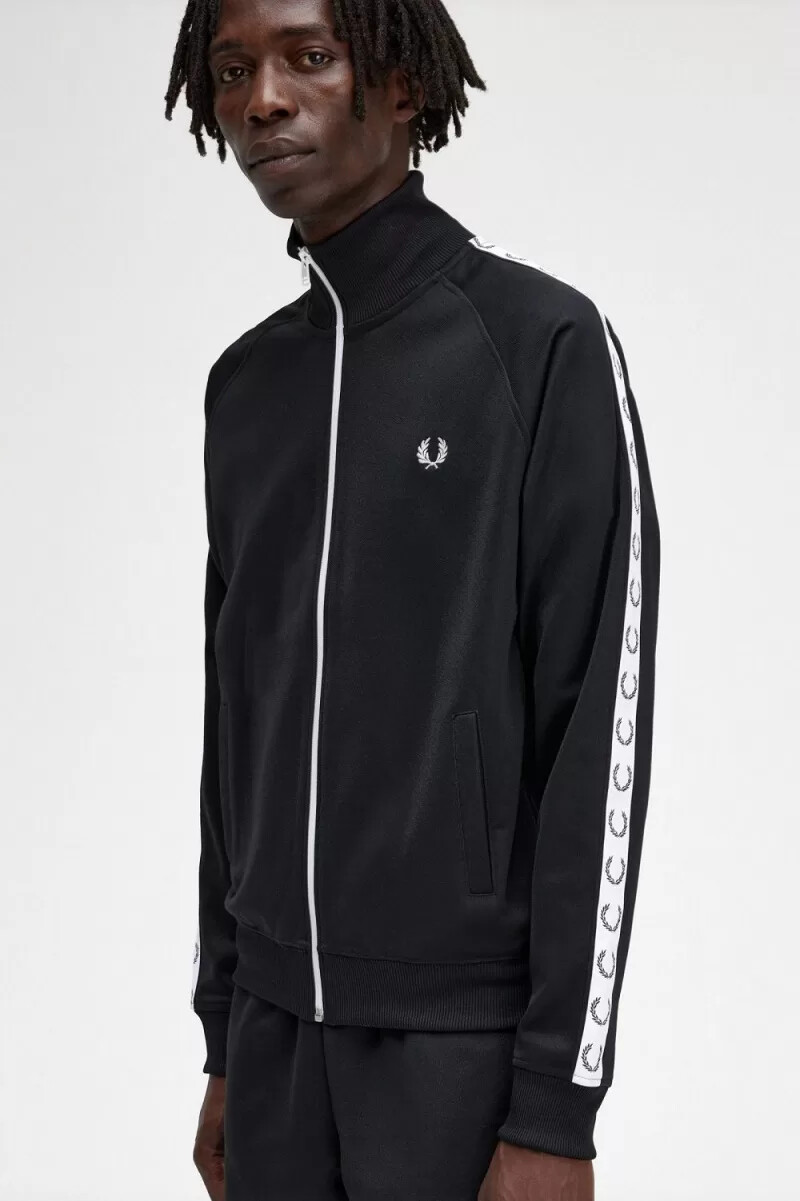 fred perry trainingsjacke für herren schwarz mit klebeband verstärkt