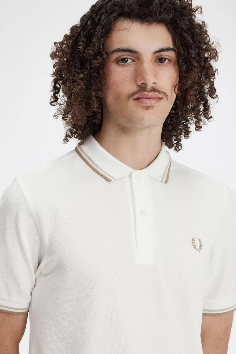 fred perry m3600 herrenhemd schneeweiß haferflockengrün