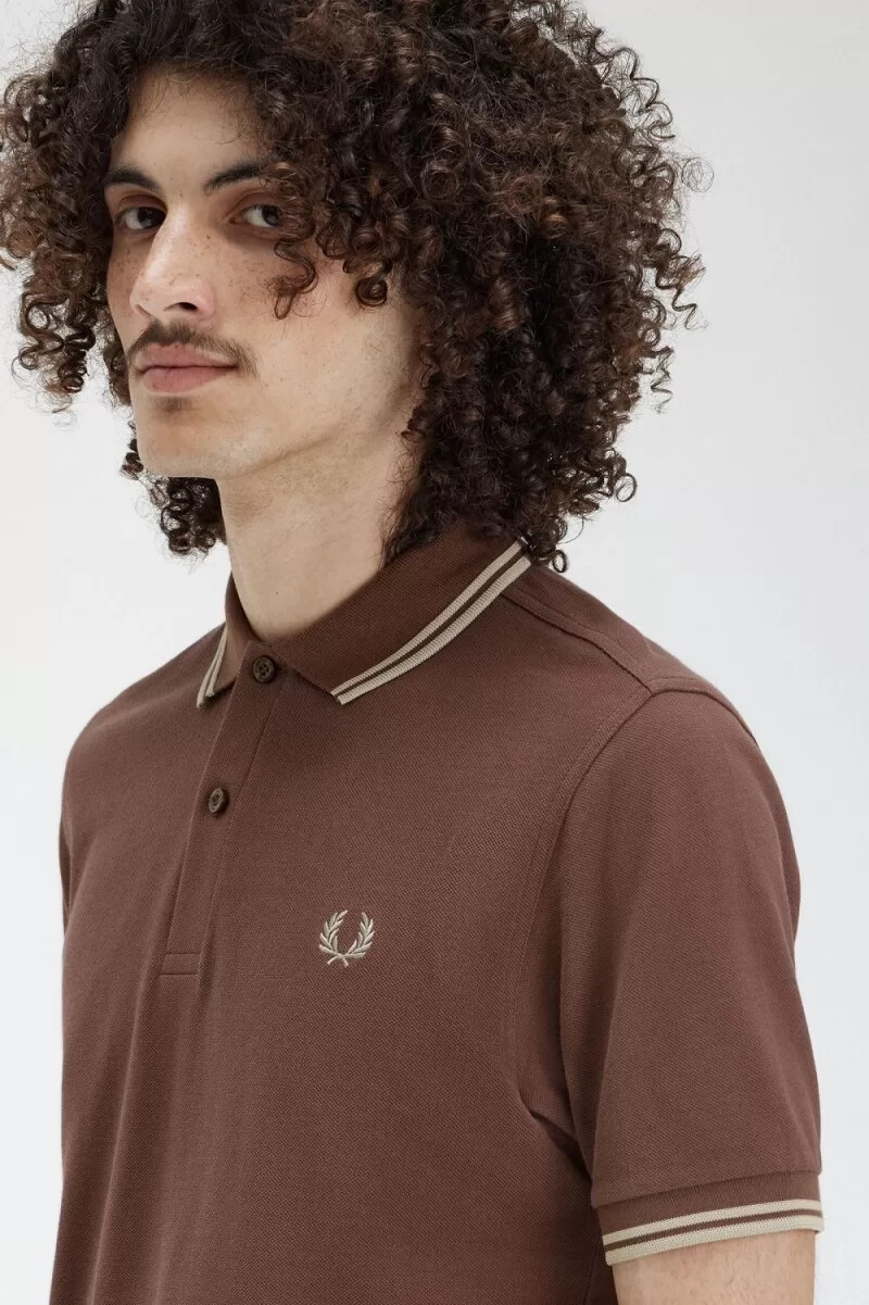 fred perry m3600 herrenhemd dunkelrot warmgrau