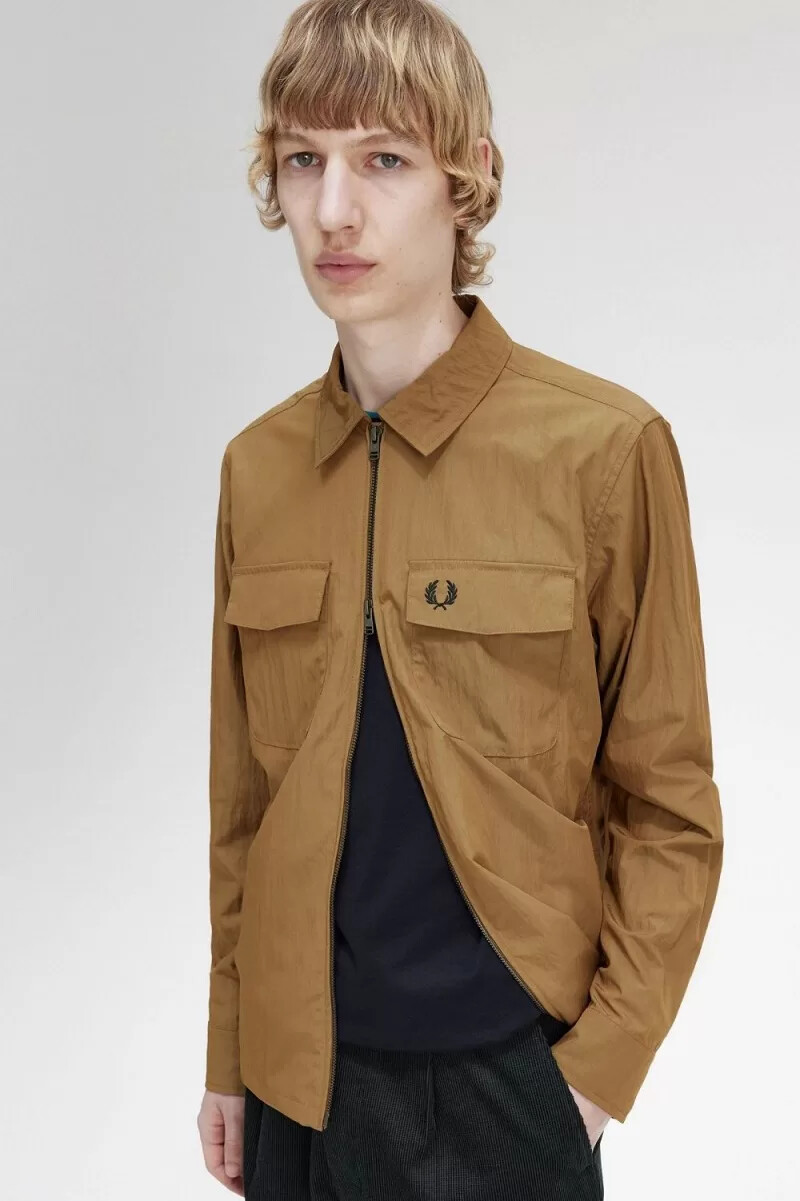 fred perry leichtes herrenhemd mit reißverschluss braun