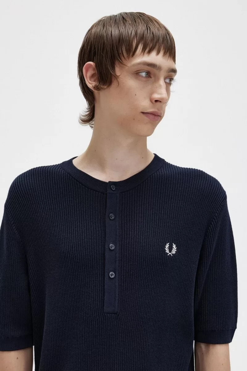 fred perry herrenhemd mit rippstrickbündchen marineblau