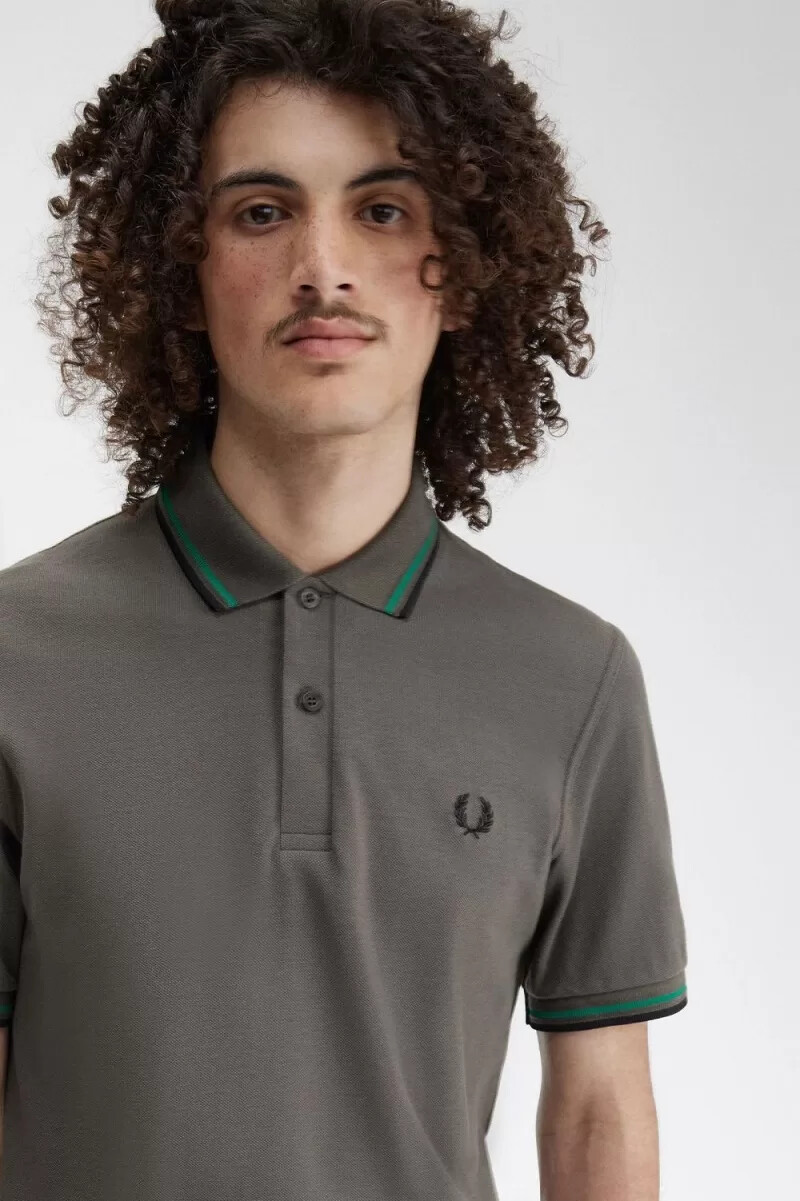 fred perry m12 herrenhemd feldgrün grün schwarz
