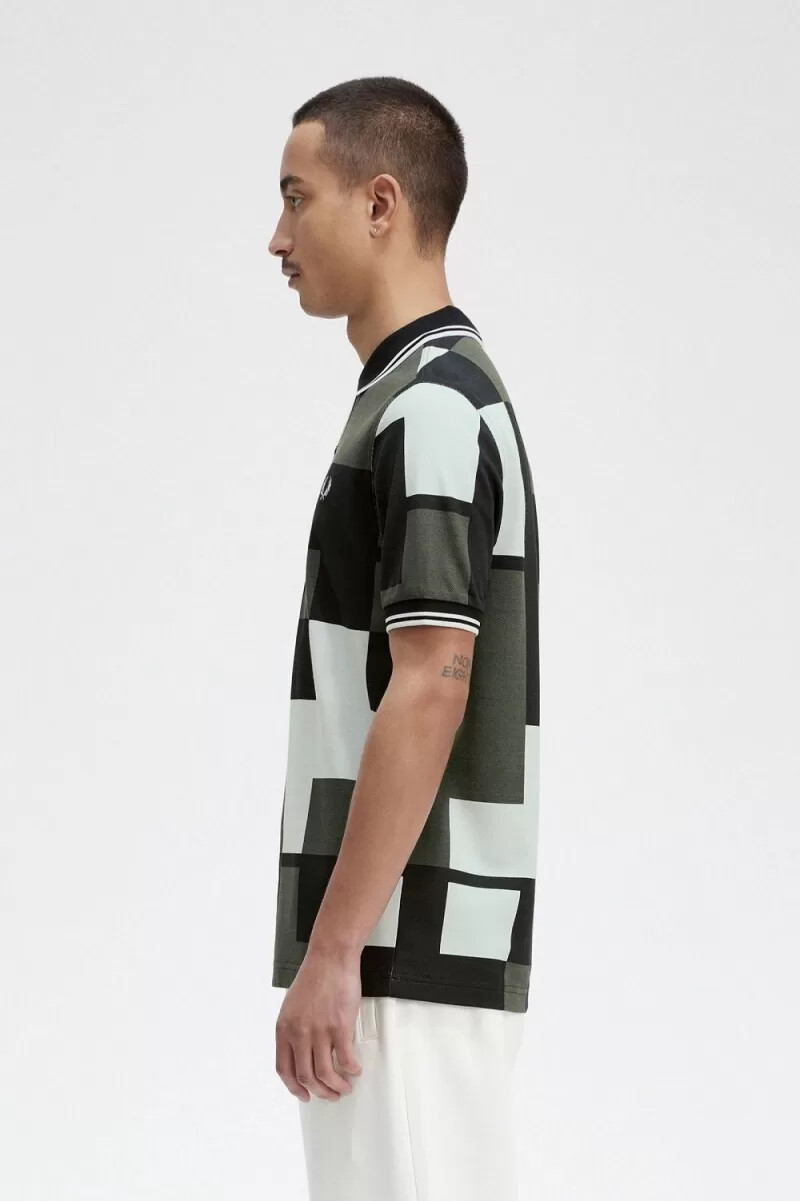 fred perry herrenhemd mit pixelprint hellblau