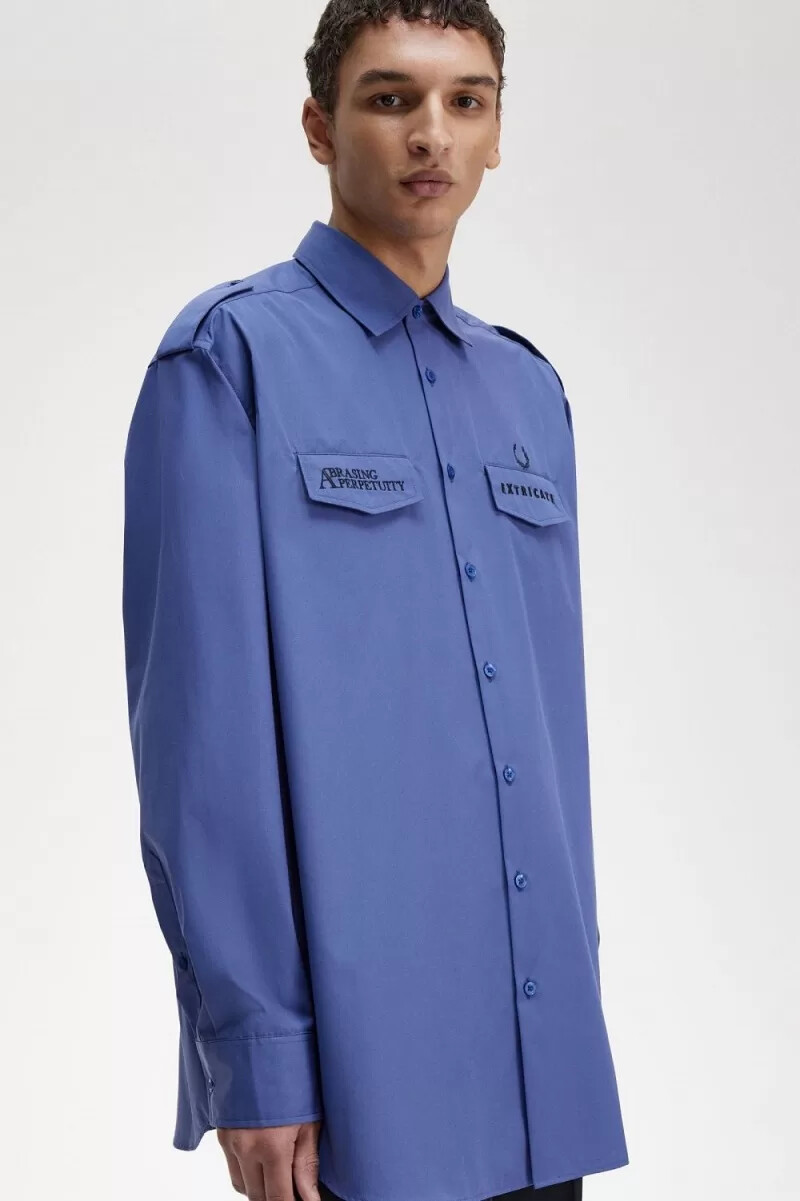fred perry oversized utility herrenhemd königsblau