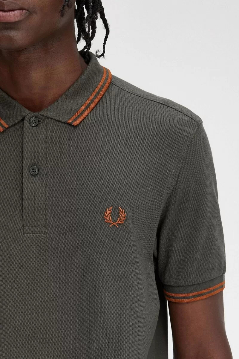 fred perry m3600 herrenhemd feldgrün braun