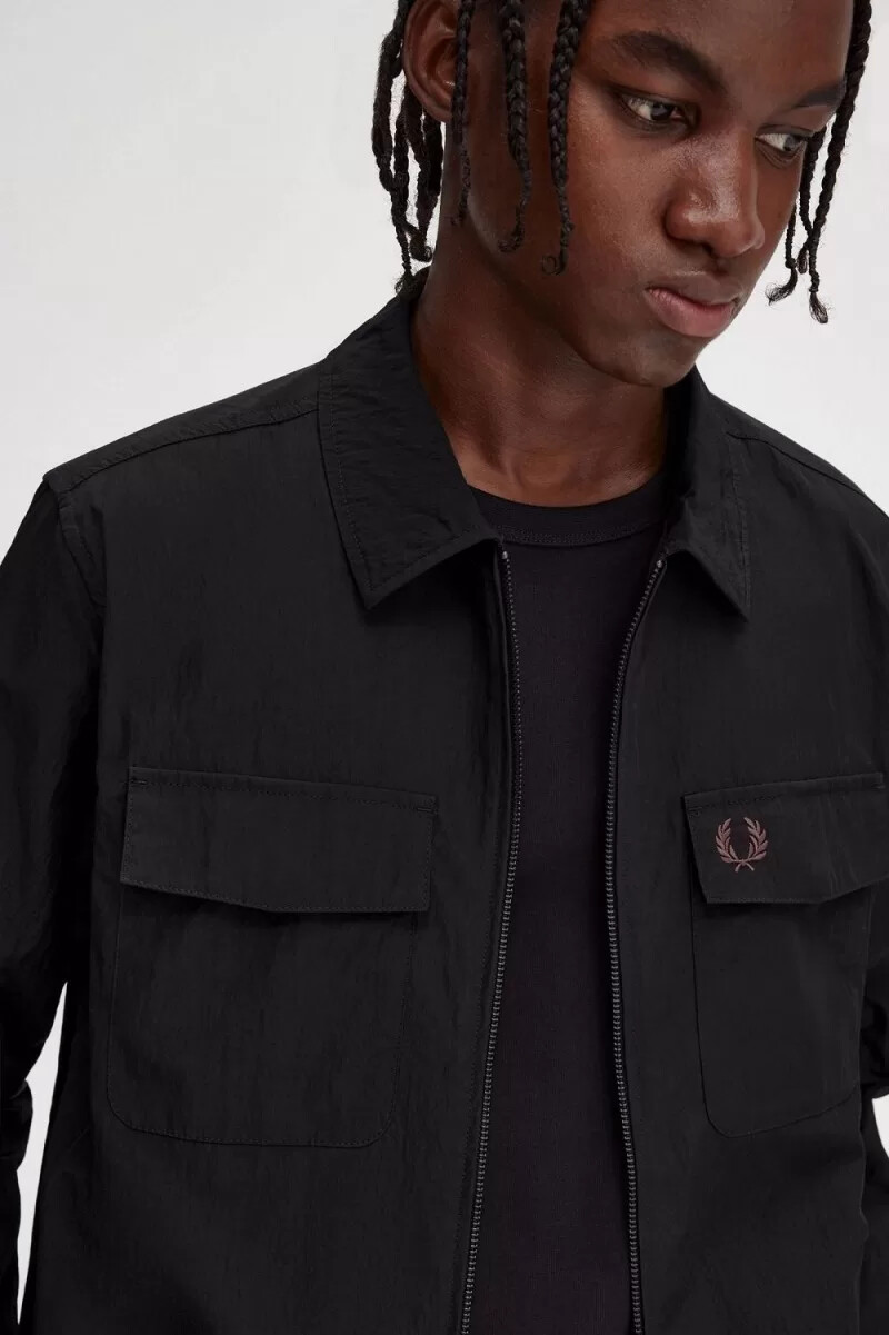 fred perry herrenhemd mit reißverschluss schwarz