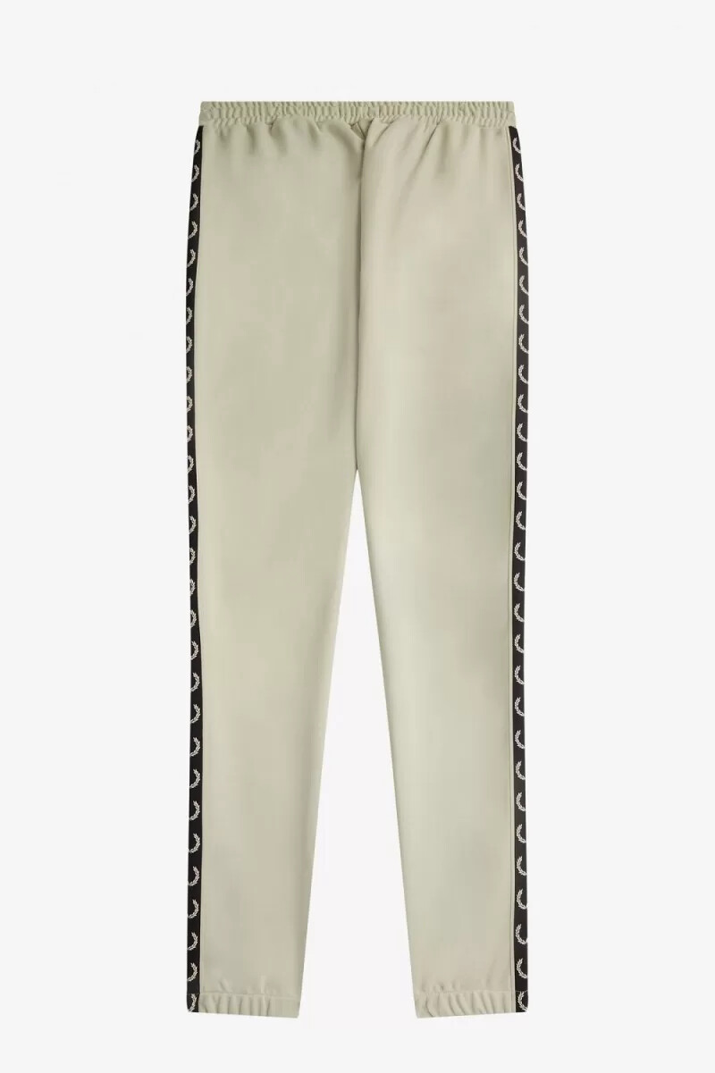 fred perry taped track herrenhose hellmint schwarz