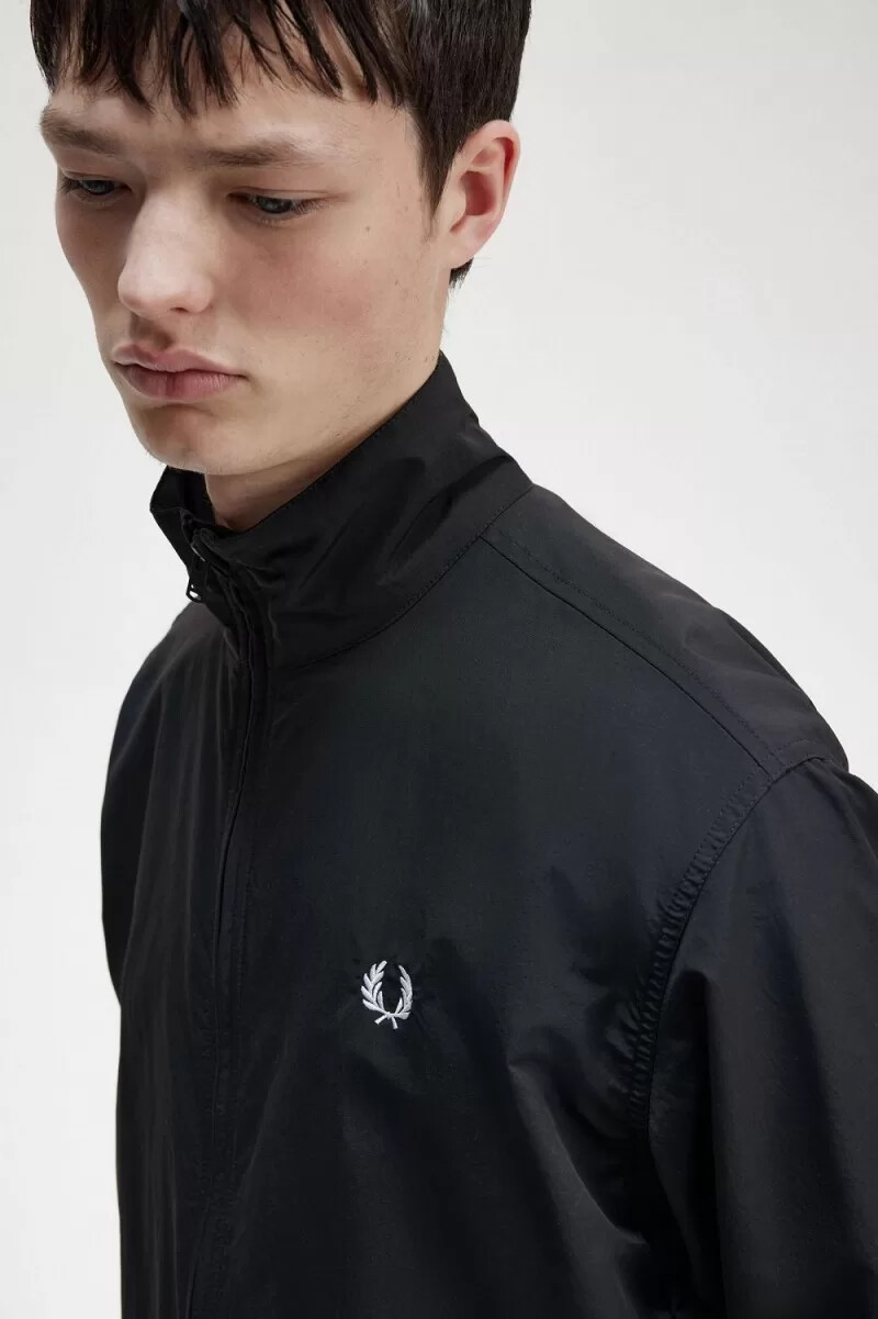 fred perry herren-trainingsjacke aus gewebtem stoff schwarz