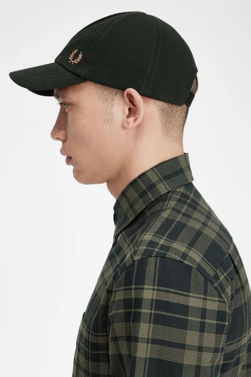fred perry classic piqué herrenkappen nachtgrün hellrost