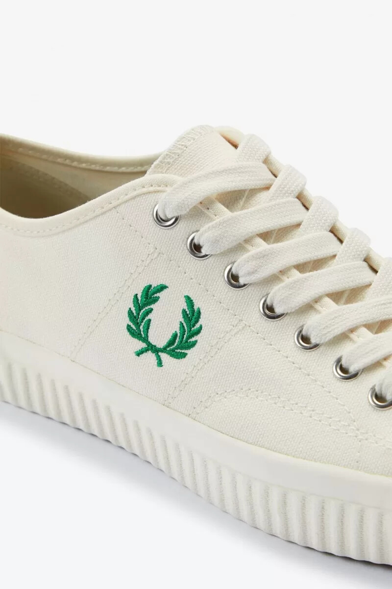 fred perry low hughes herren-sneaker hellbeige