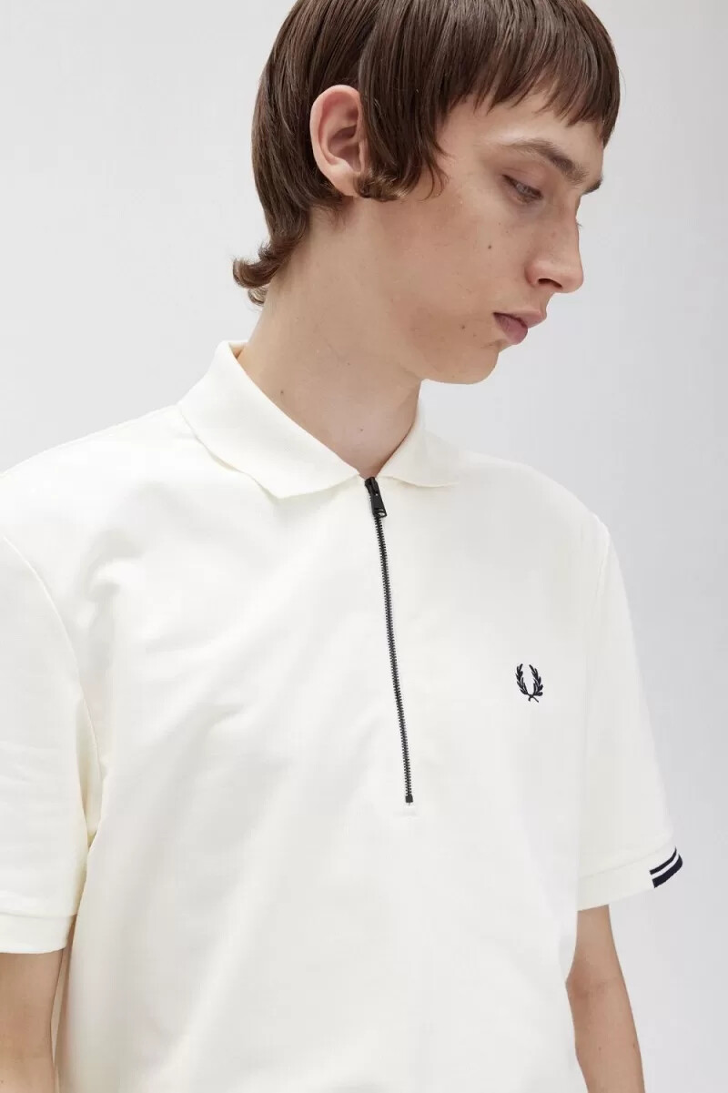 fred perry herren-poloshirt mit halbem reißverschluss beige