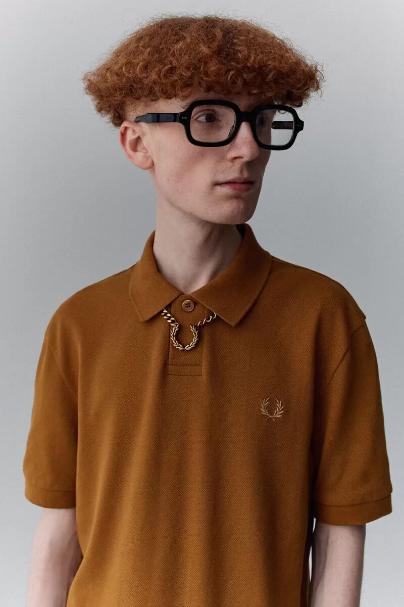 fred perry herren-polohemd mit einem knopf dunkelbraun