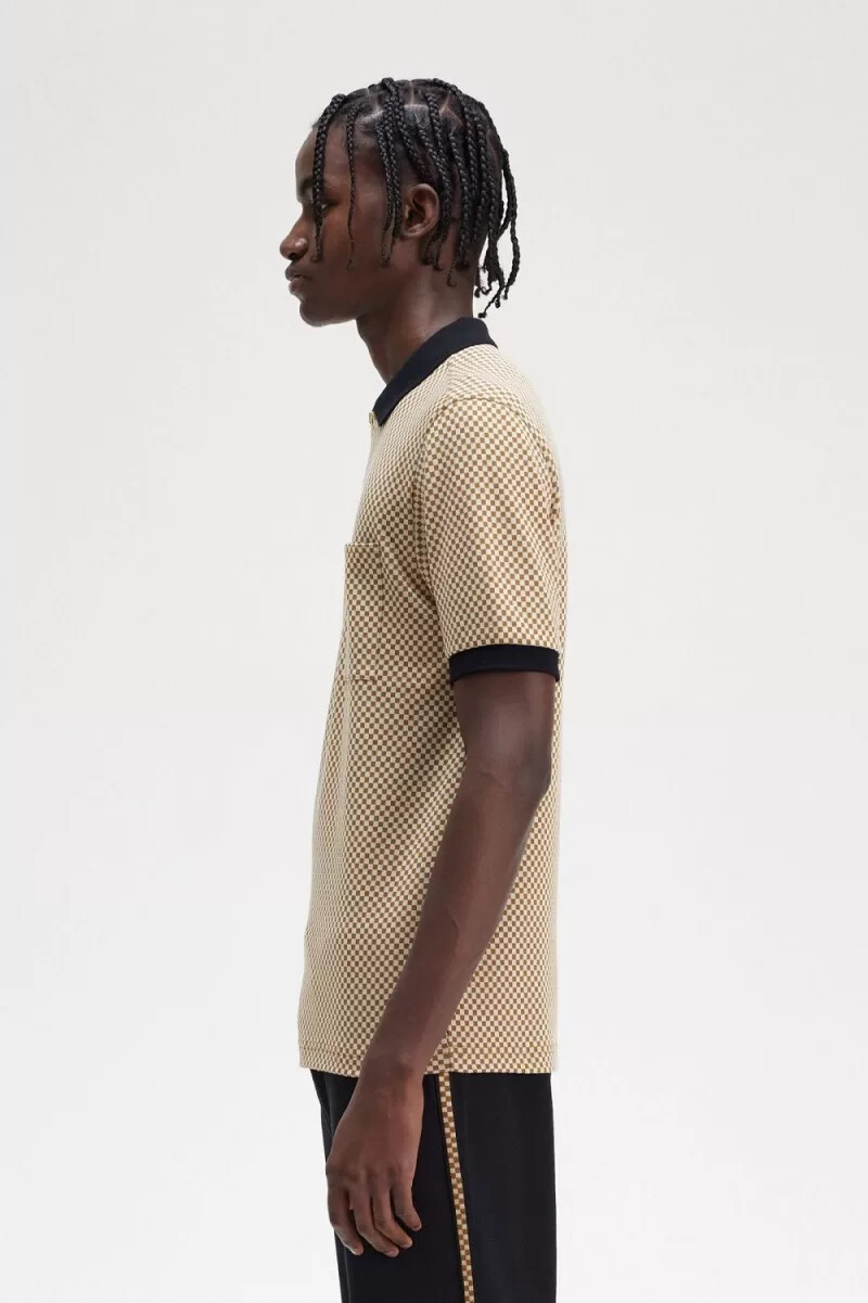 fred perry herren-poloshirt mit mikro-schachbrettmuster farbe haferflockendunkelbraun