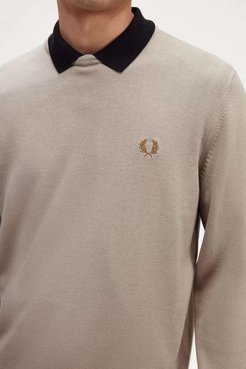 fred perry klassischer herrenpullover mit rundhalsausschnitt dunkelbraun