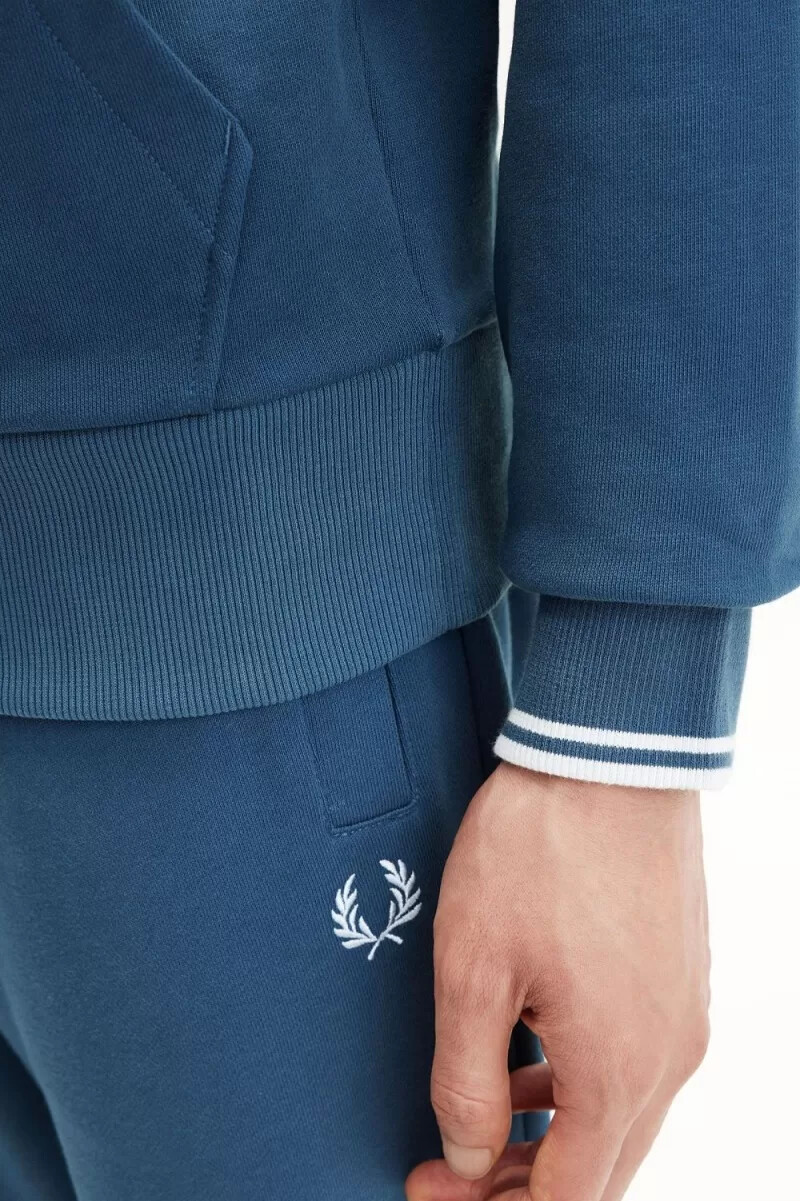 fred perry herren-sweatshirt mit kapuze und zierstreifen mitternachtsblau hellblau