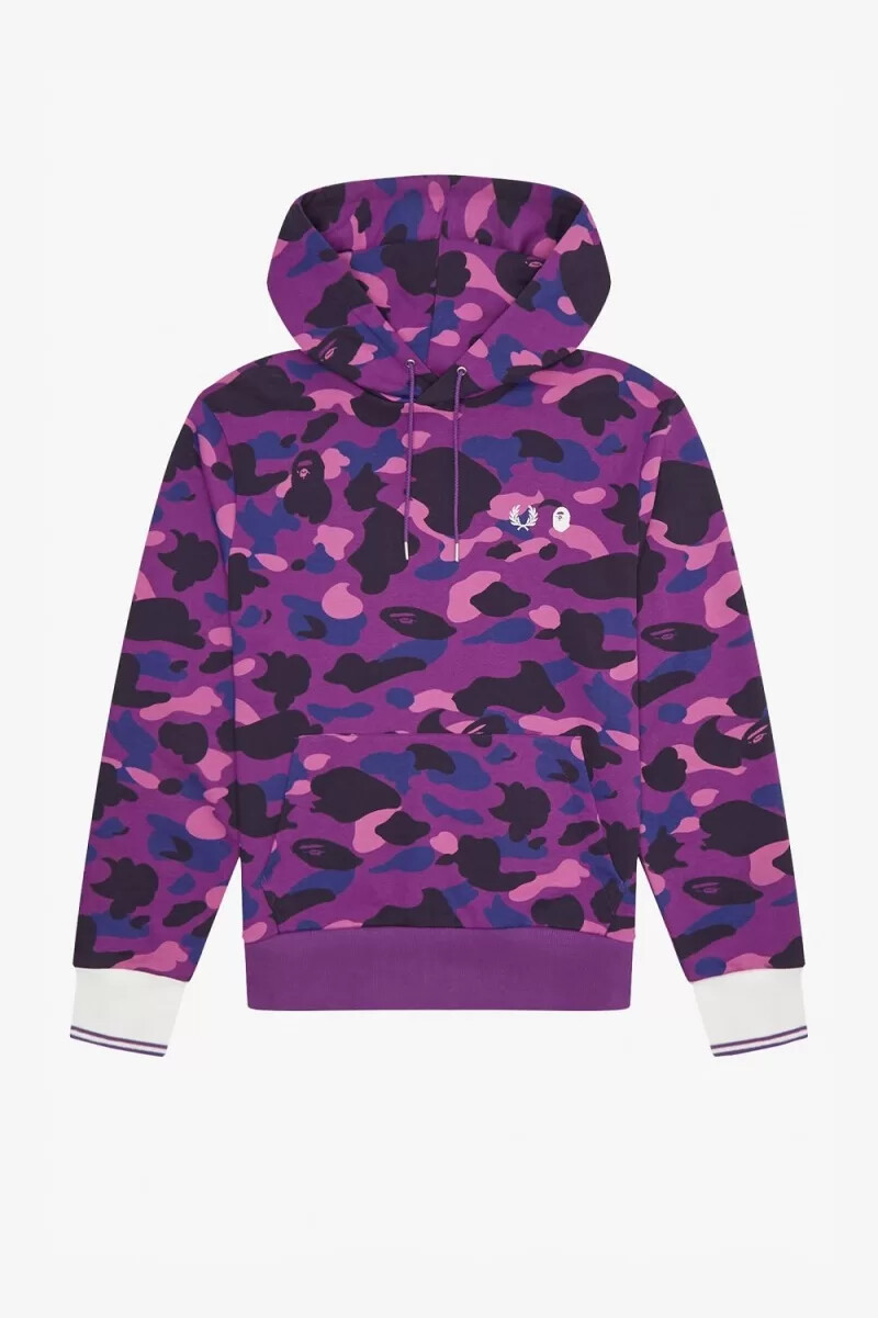 fred perry herren-sweatshirt mit kapuze in camouflage-optik lila