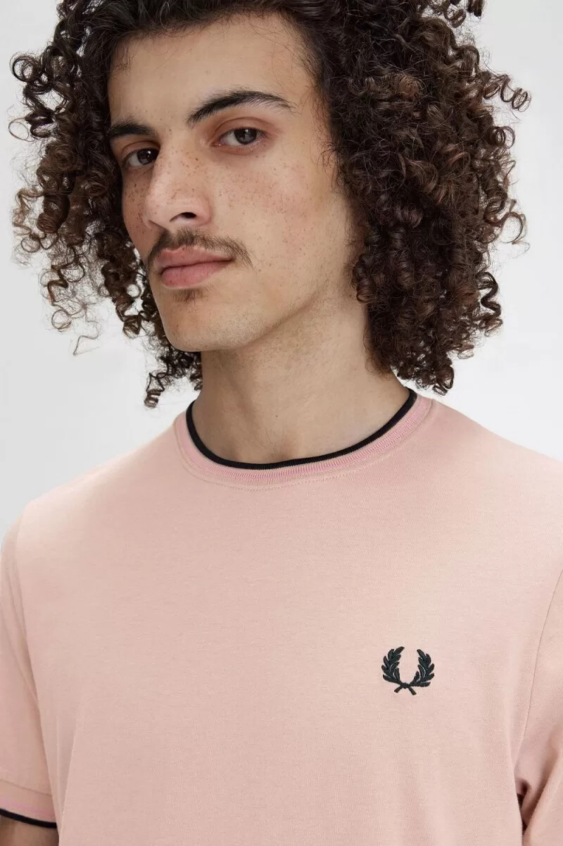 fred perry twin tipped herren-t-shirt dunkelrosa altrosa schwarz
