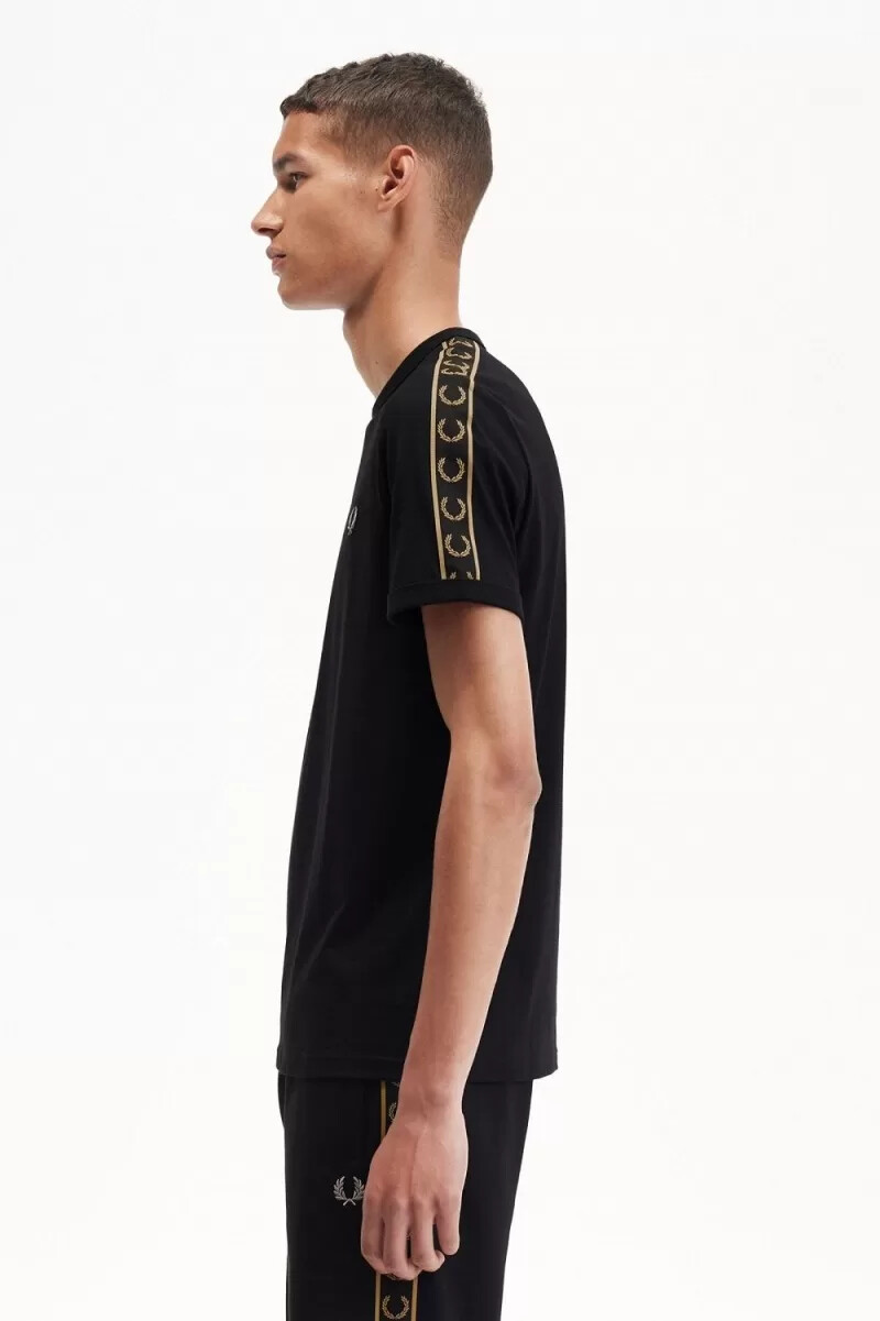 fred perry herren-t-shirt mit kontrastband schwarzgrün