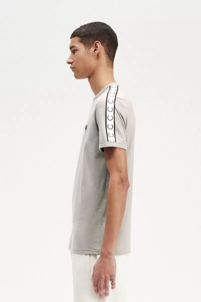 fred perry herren-t-shirt mit ziernähten grau