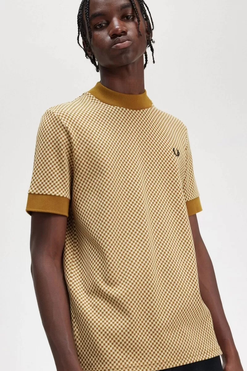 fred perry herren-t-shirt mit mikro-schachbrettmuster farbe haferflockendunkelbraun