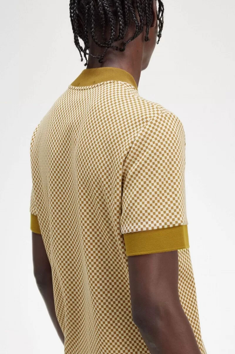 fred perry herren-t-shirt mit mikro-schachbrettmuster farbe haferflockendunkelbraun