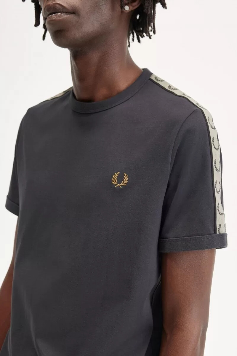 fred perry herren-t-shirt mit kontrastband ankergrauschwarz