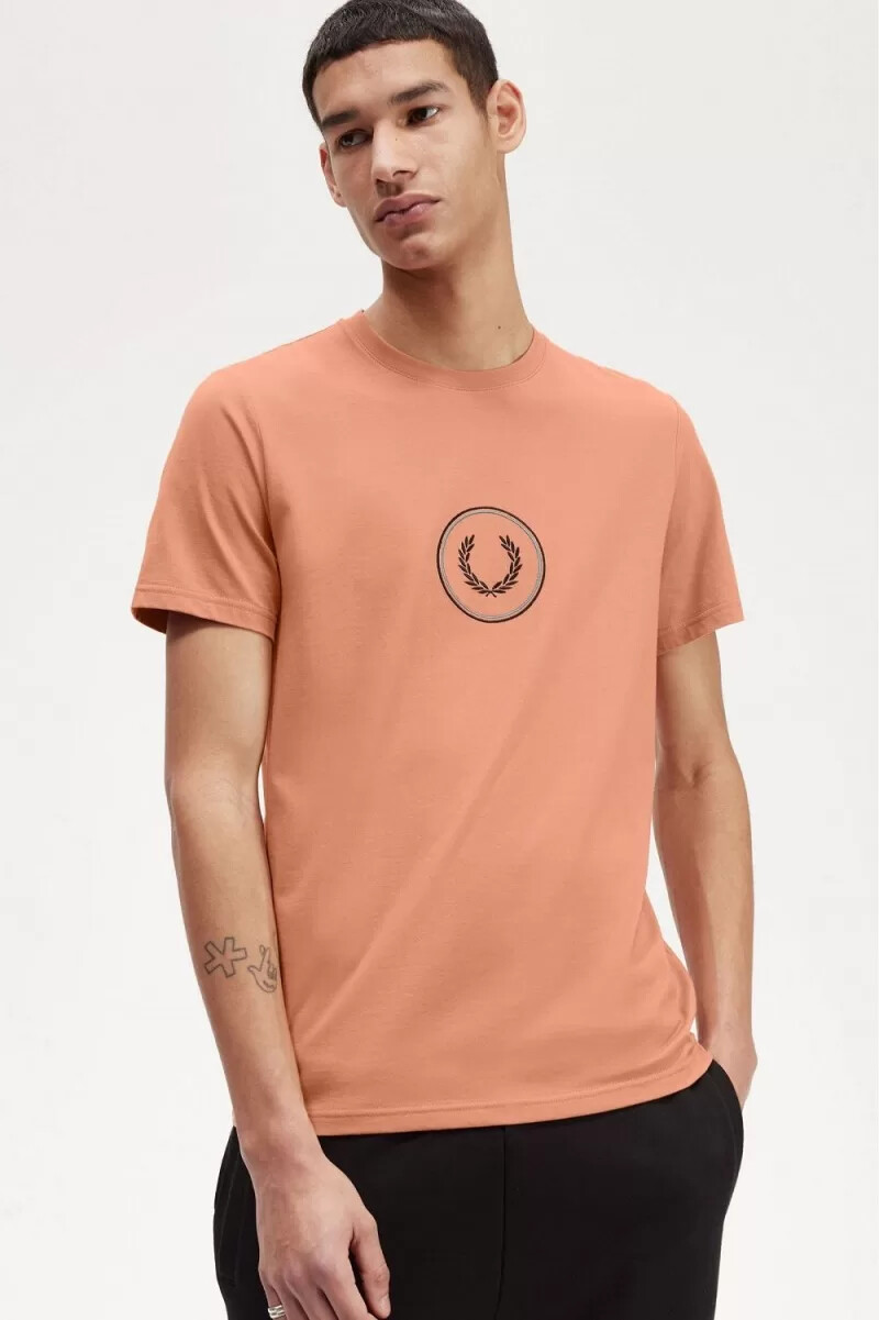 fred perry herren-t-shirt mit kreislogo hellrostfarben