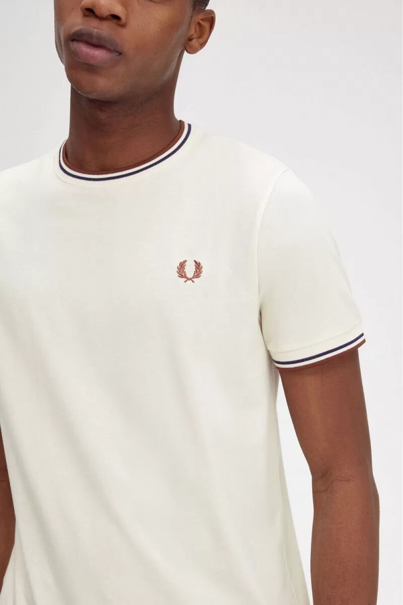 fred perry twin tipped herren-t-shirt beige whisky braun