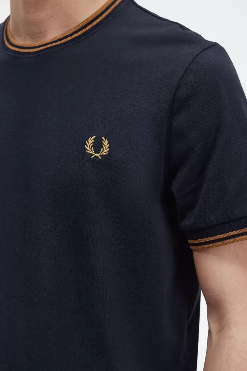 fred perry twin tipped herren-t-shirt marineblau dunkelbraun