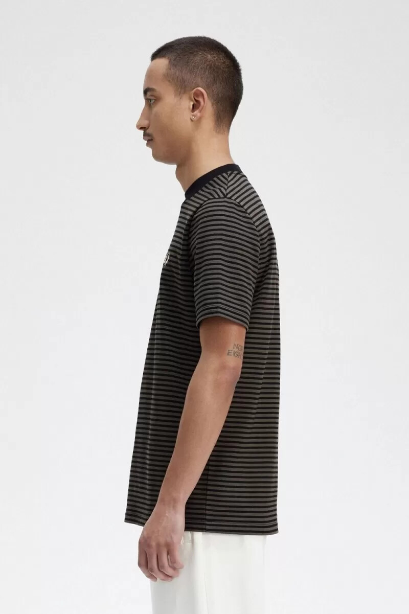 fred perry herren-t-shirt mit feinen streifen schweres material schwarzgrün