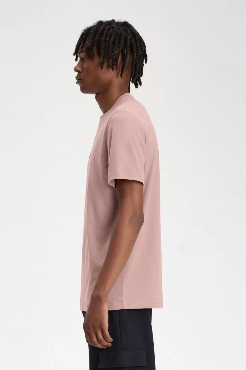 fred perry herren-t-shirt mit stickerei dunkelrosa