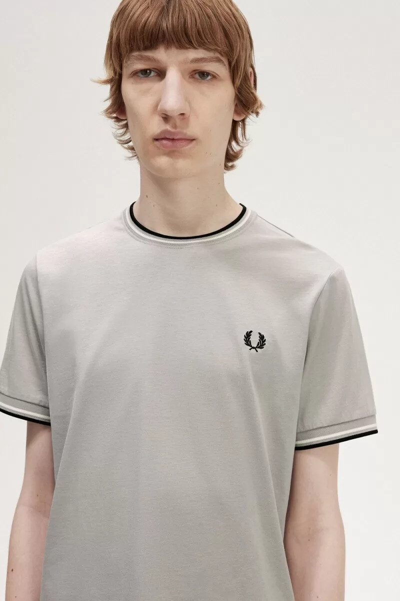 fred perry twin tipped herren-t-shirt grau