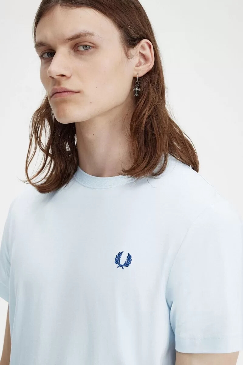 fred perry herren-t-shirt mit rundhalsausschnitt hellblau mitternachtsblau