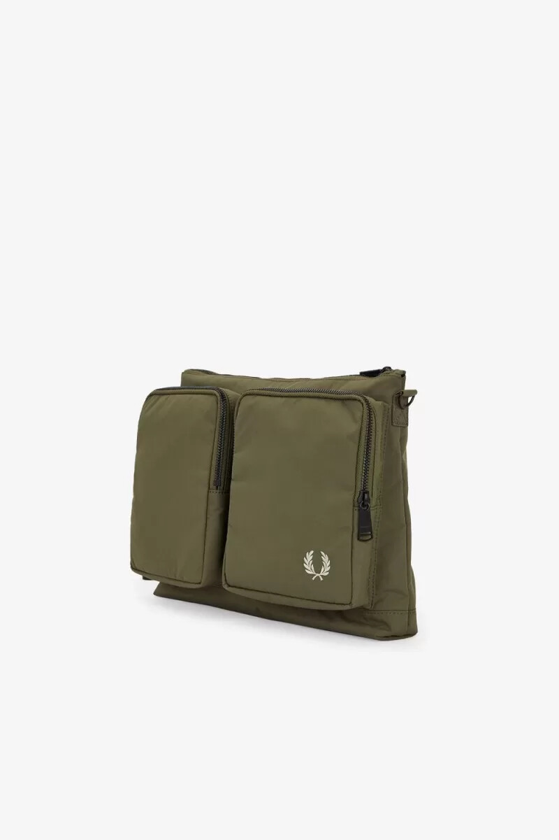 fred perry nylon-herrentasche mit seitentasche uniformgrün warmgrau