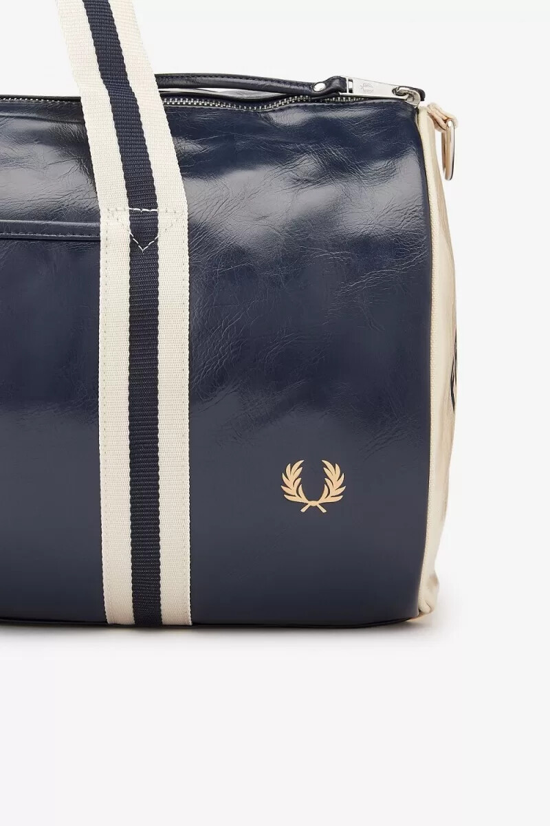 fred perry classic barrel herrentasche marineblaubeige
