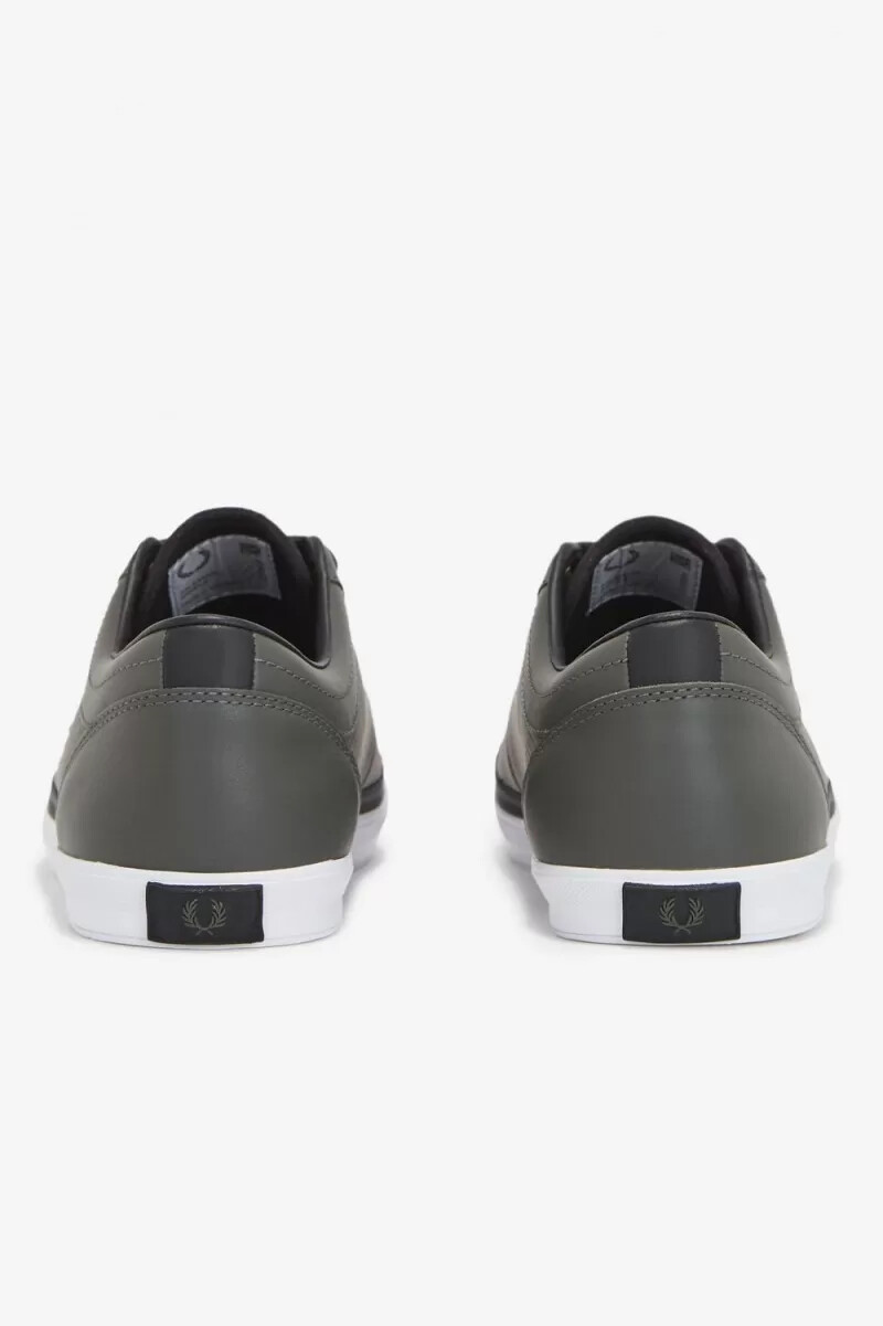 fred perry perforierte baseline herren-tennisschuhe feldgrünschwarz